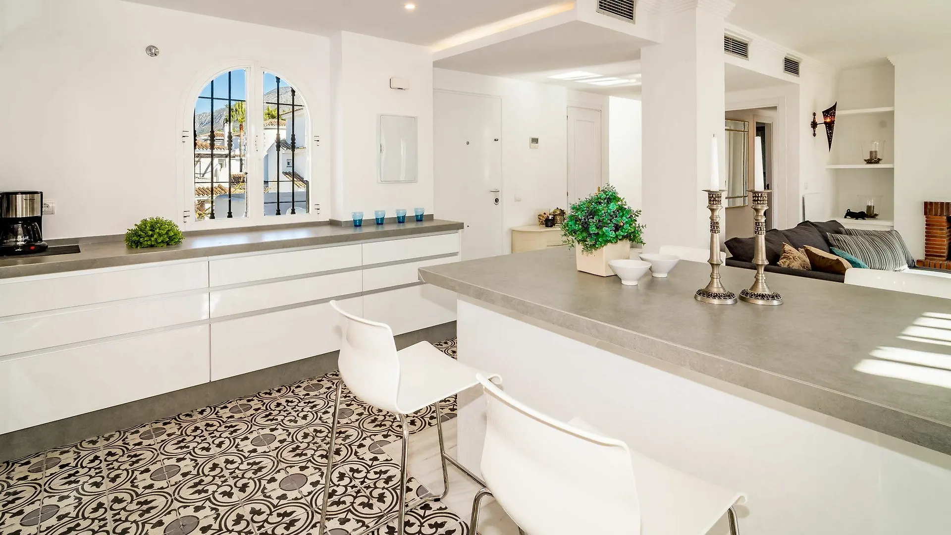 Lnm- Modern 2 Bedroom Penthouse P.Banus Marbella