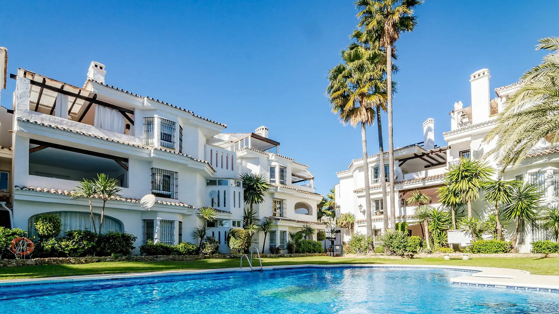 Lnm- Modern 2 Bedroom Penthouse P.Banus Marbella